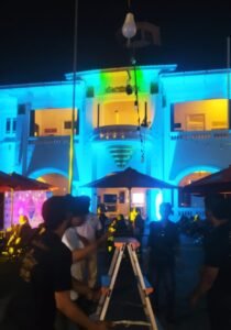 Suasana malam di area Gedung Juang Bekasi 